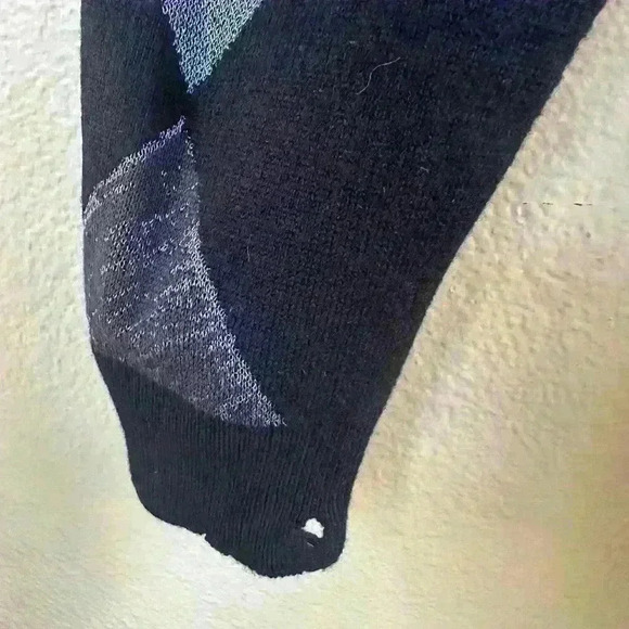 JNBY Diamond Pattern V-Neck Factory Distressed Wool Cardigan Size Medium EUC! - Picture 15 of 16